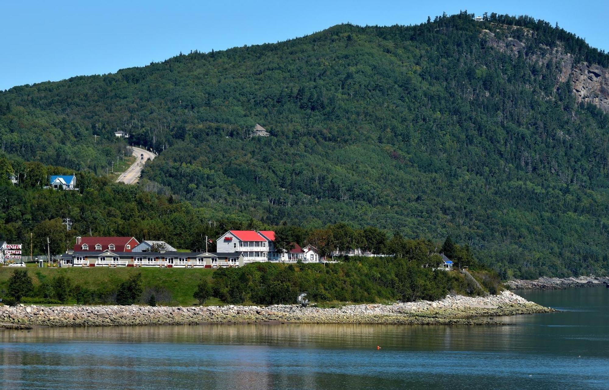 Motel Et Chalets Bo-Fleuve Evangeline Saint-Siméon Quarto foto